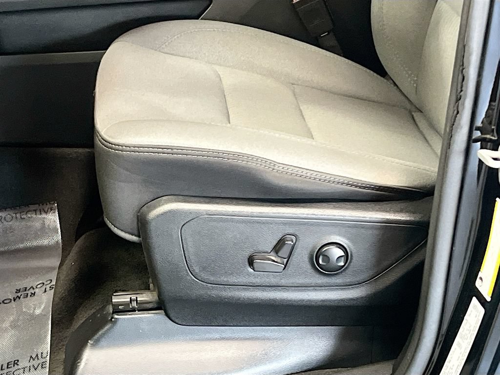 Used 2022 RAM 1500 Big Horn AWD/4WD image 18