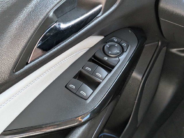 Used 2025 Chevrolet Trax LT w/ Driver Confidence Package FWD image 19