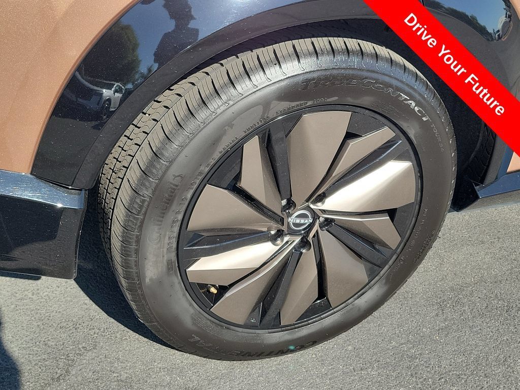Used 2023 Nissan Ariya FWD image 27