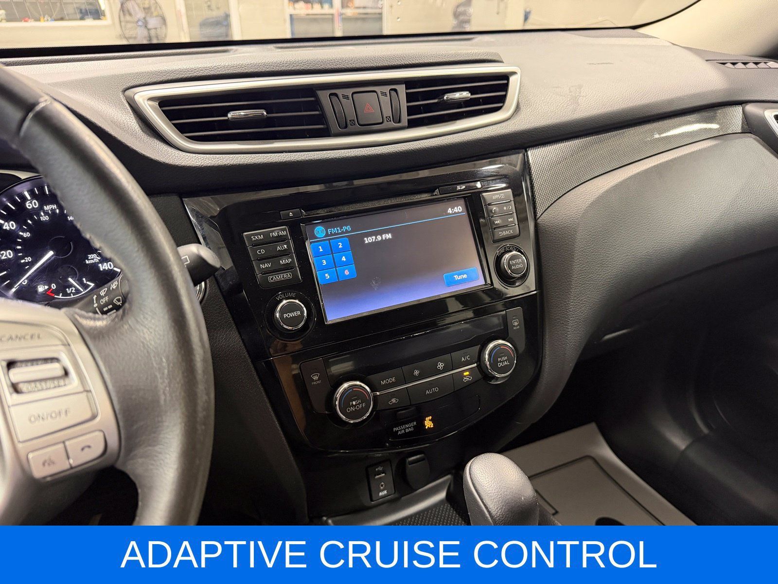 Used 2015 Nissan Rogue SL w/ SL Premium Package AWD/4WD image 23