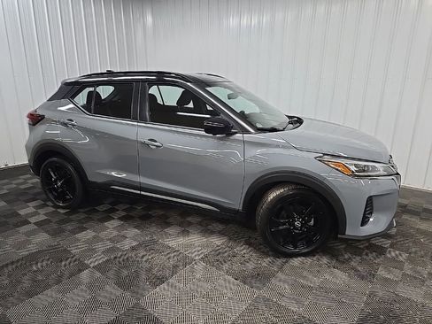 Used 2023 Nissan Kicks SR w/ Interior Electronics Package image 1