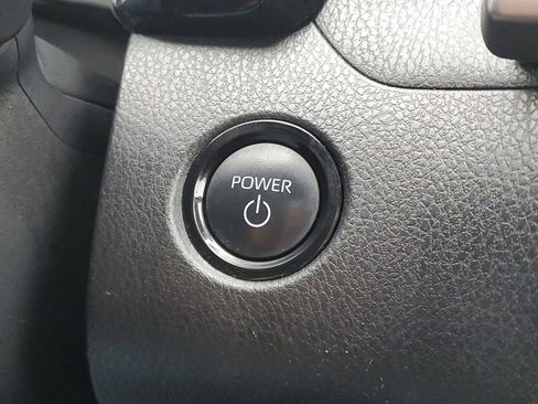 Used 2025 Toyota Camry SE image 20