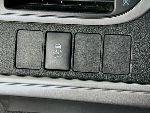 Used 2014 Toyota Camry SE image 16