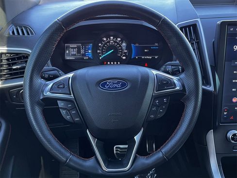 Used 2024 Ford Edge ST-Line image 11
