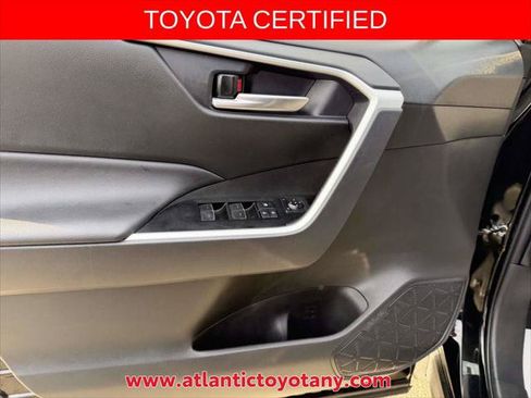 Certified 2025 Toyota RAV4 XLE AWD/4WD image 19
