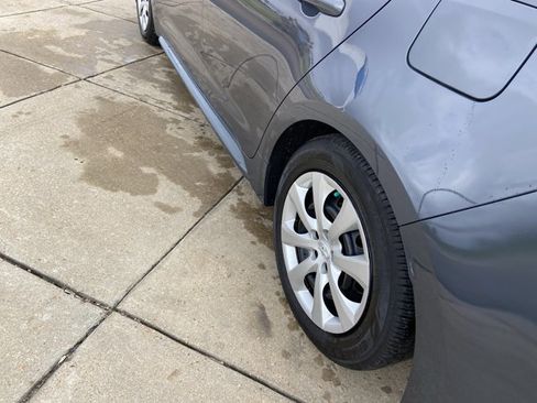 Used 2024 Toyota Corolla LE image 29