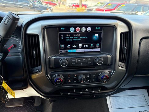 Used 2018 Chevrolet Silverado 1500 LT w/ All Star Edition AWD/4WD image 13