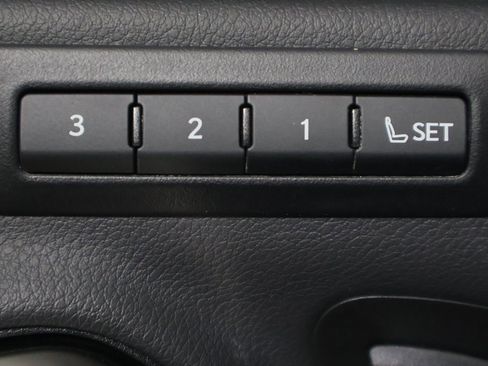 Used 2023 Lexus ES 250 w/ Premium Package image 33