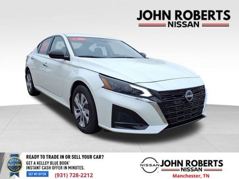 Certified 2025 Nissan Altima 2.5 S image 3