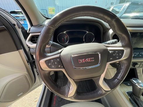 Used 2018 GMC Acadia Denali w/ Technology Package AWD/4WD image 13