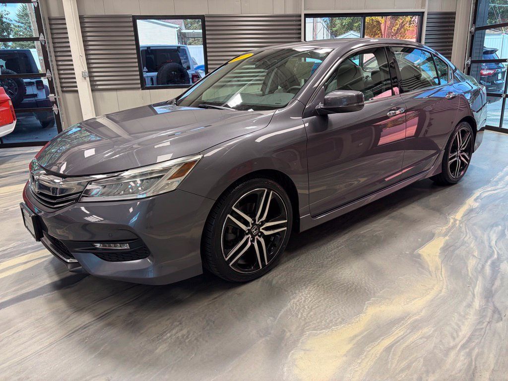 Used 2017 Honda Accord Touring image 41