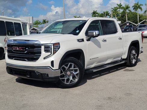 Used 2023 GMC Sierra 1500 SLT w/ SLT Premium Package AWD/4WD image 1
