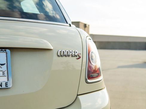 Used 2010 MINI Cooper S w/ Sport Pkg image 28