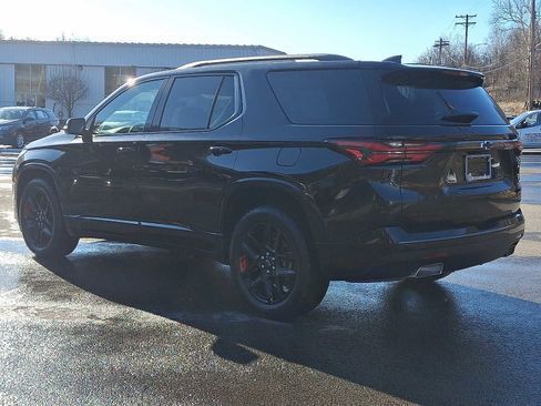 Used 2023 Chevrolet Traverse Premier w/ Redline Edition image 4