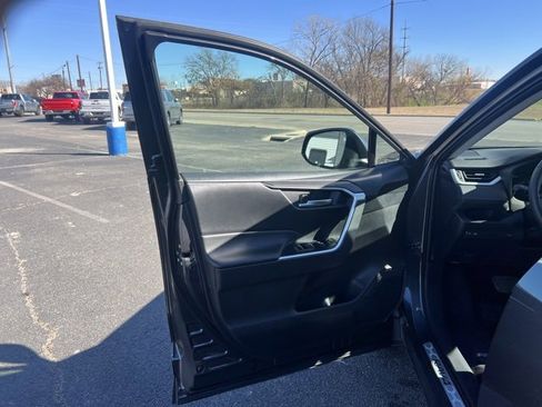 Used 2024 Toyota RAV4 XLE Premium image 11