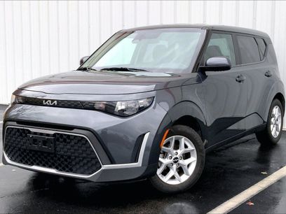 Used 2023 Kia Soul LX w/ Option Group 015