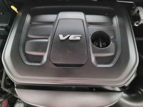 Used 2018 Jeep Grand Cherokee Limited AWD/4WD image 30