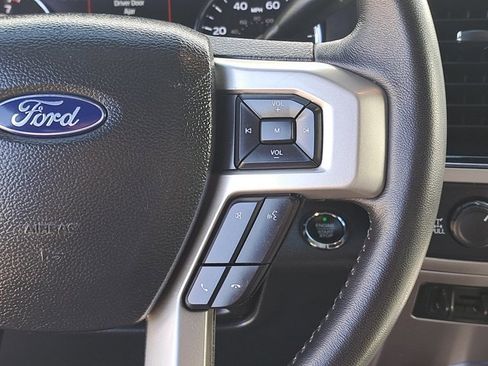 Certified 2022 Ford F250 Lariat w/ Lariat Ultimate Package image 27