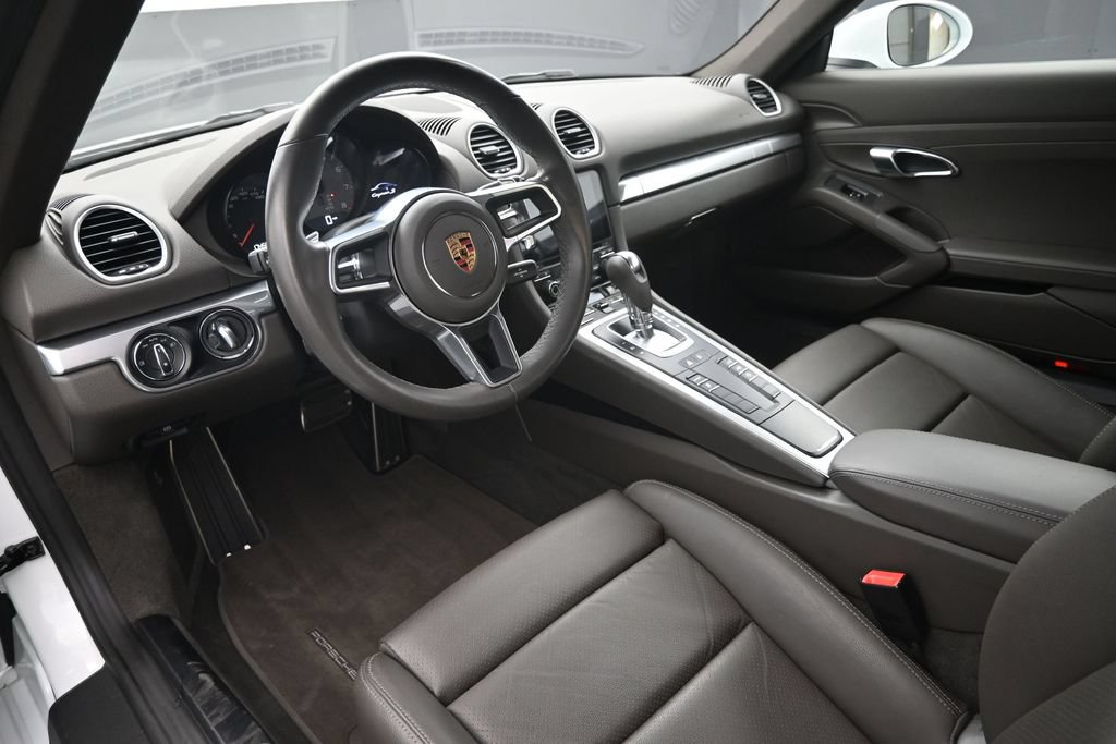 Certified 2019 Porsche 718 Cayman S RWD image 4