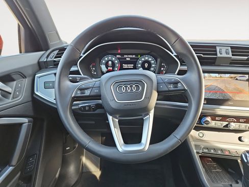 Used 2024 Audi Q3 2.0T Premium Plus image 12