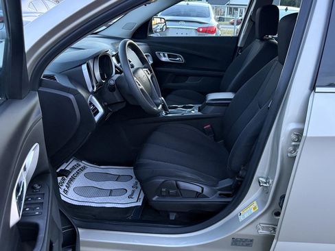 Used 2015 Chevrolet Equinox LS FWD image 9