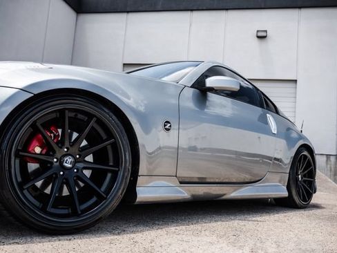 Used 2006 Nissan 350Z Coupe RWD image 24