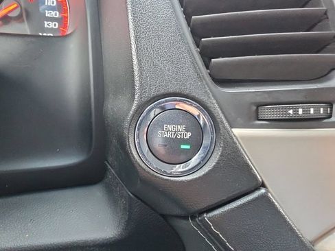 Used 2015 GMC Yukon XL Denali w/ Open Road Package AWD/4WD image 10