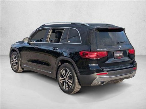 Certified 2025 Mercedes-Benz GLB 250 image 8