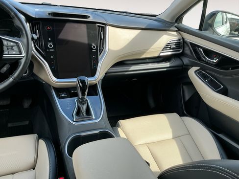 Used 2025 Subaru Outback Limited w/ Popular Package #2 AWD/4WD image 11