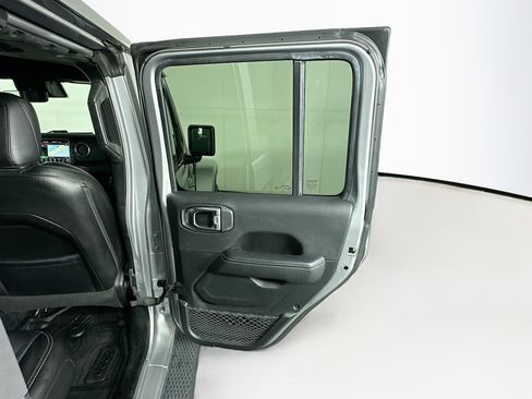 Used 2021 Jeep Wrangler Unlimited Sahara image 29