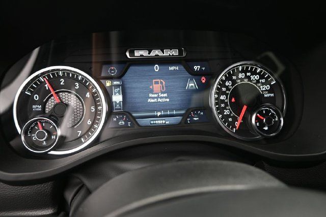 Used 2025 RAM 1500 Big Horn AWD/4WD image 7