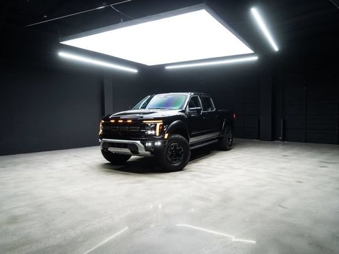 Used 2025 Ford F150 Raptor AWD/4WD image 51