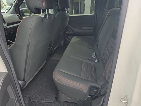 Used 2026 Nissan Frontier PRO-4X w/ Pro-4x Convenience Package AWD/4WD image 11