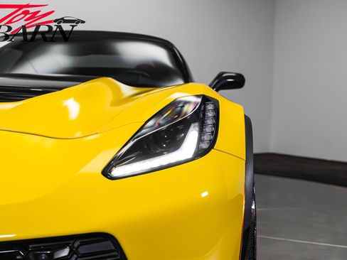 Used 2016 Chevrolet Corvette Z06 w/ 3LZ Preferred Equipment Group RWD image 18