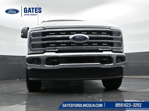New 2026 Ford F250 Lariat w/ FX4 Off-Road Package image 35