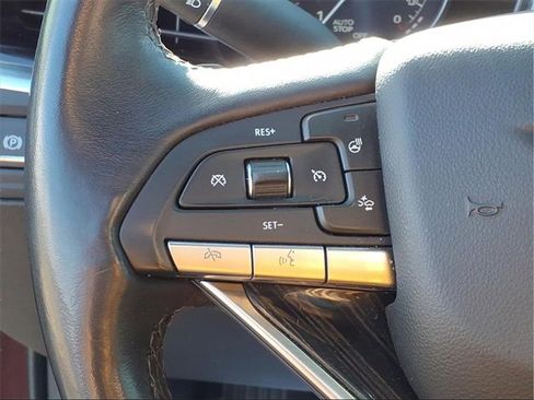 Used 2022 Cadillac XT6 Premium Luxury w/ Technology Package image 16