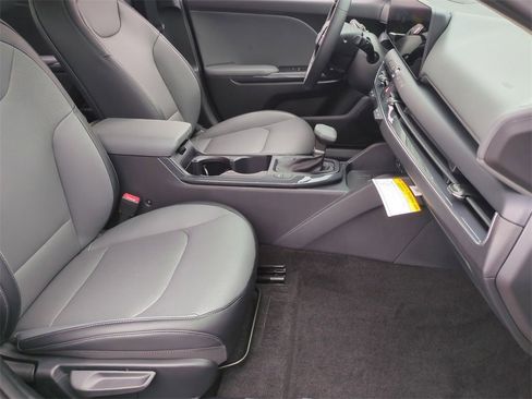 New 2026 Kia K4 LXS image 26