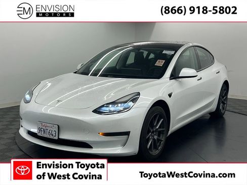 Used 2023 Tesla Model 3 Standard Range image 1
