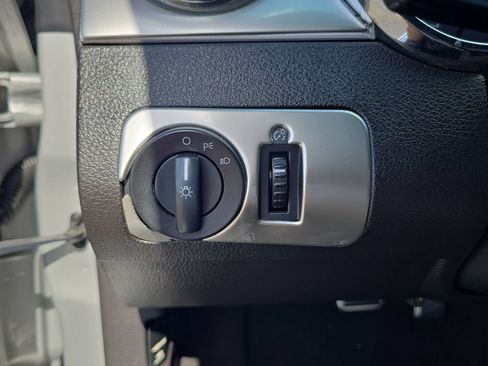 Used 2007 Ford Mustang Premium RWD image 17
