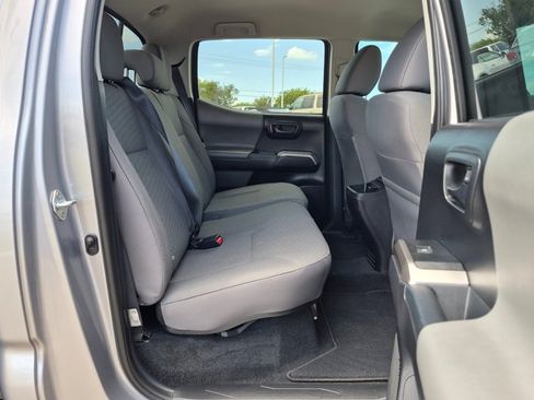 Used 2021 Toyota Tacoma SR5 RWD image 19