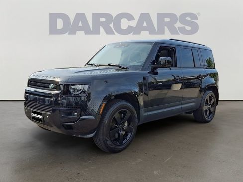 Used 2025 Land Rover Defender 110 S AWD/4WD image 3