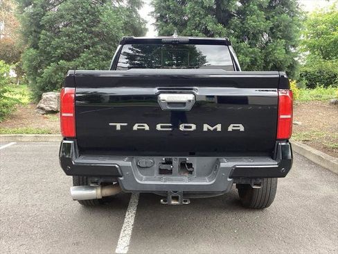 Certified 2024 Toyota Tacoma Limited w/ Limited Package (LT) AWD/4WD image 21