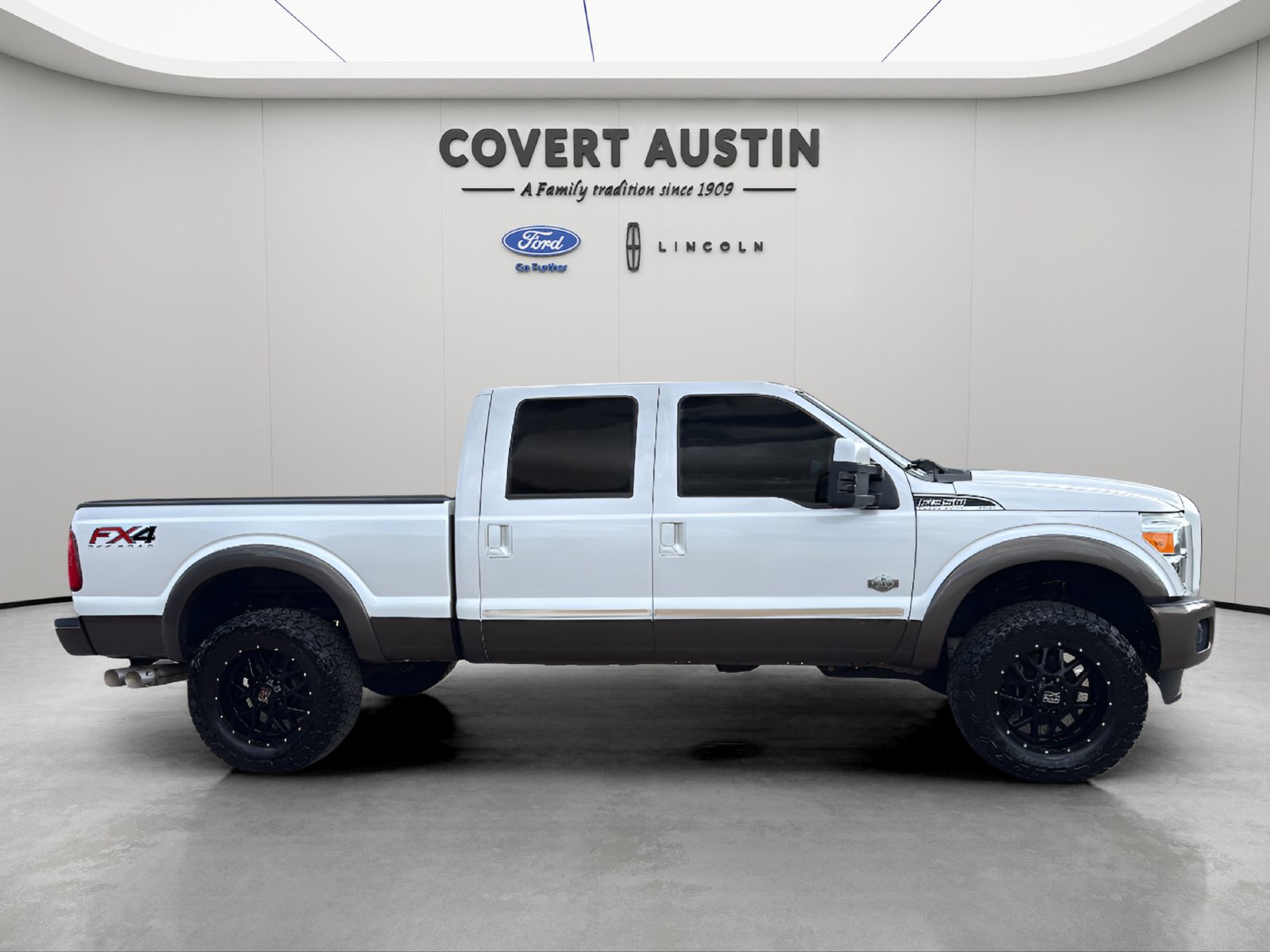 Used 2016 Ford F350 King Ranch w/ FX4 Off-Road Package AWD/4WD image 6