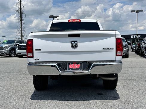 Used 2021 RAM 1500 Classic SLT AWD/4WD image 10