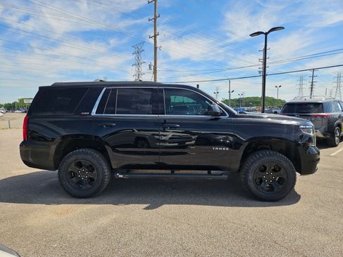 Used 2020 Chevrolet Tahoe LT w/ Z71 Midnight Edition AWD/4WD image 7