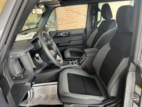 Used 2025 Ford Bronco 4-Door AWD/4WD image 20
