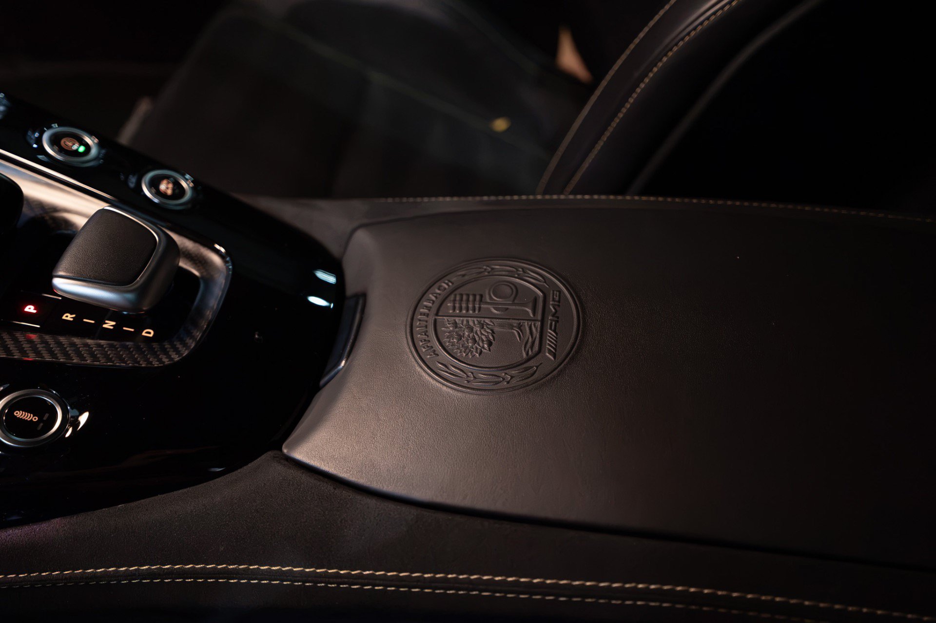 Used 2018 Mercedes-Benz AMG GT R w/ Exclusive Interior Package image 16