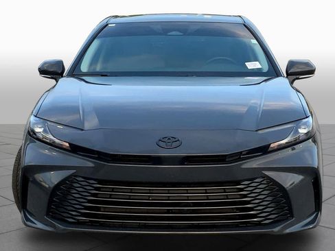 Used 2025 Toyota Camry LE image 4