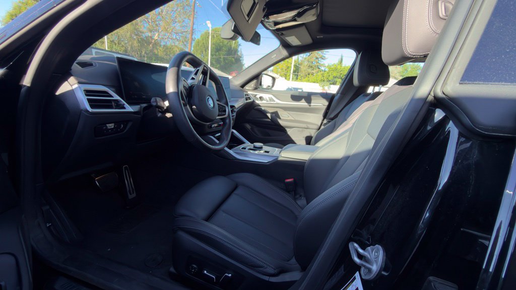 Used 2025 BMW i4 xDrive40i w/ M Sport Package AWD/4WD image 3