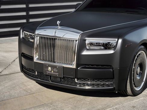 Used 2025 Rolls-Royce Phantom Sedan RWD image 8